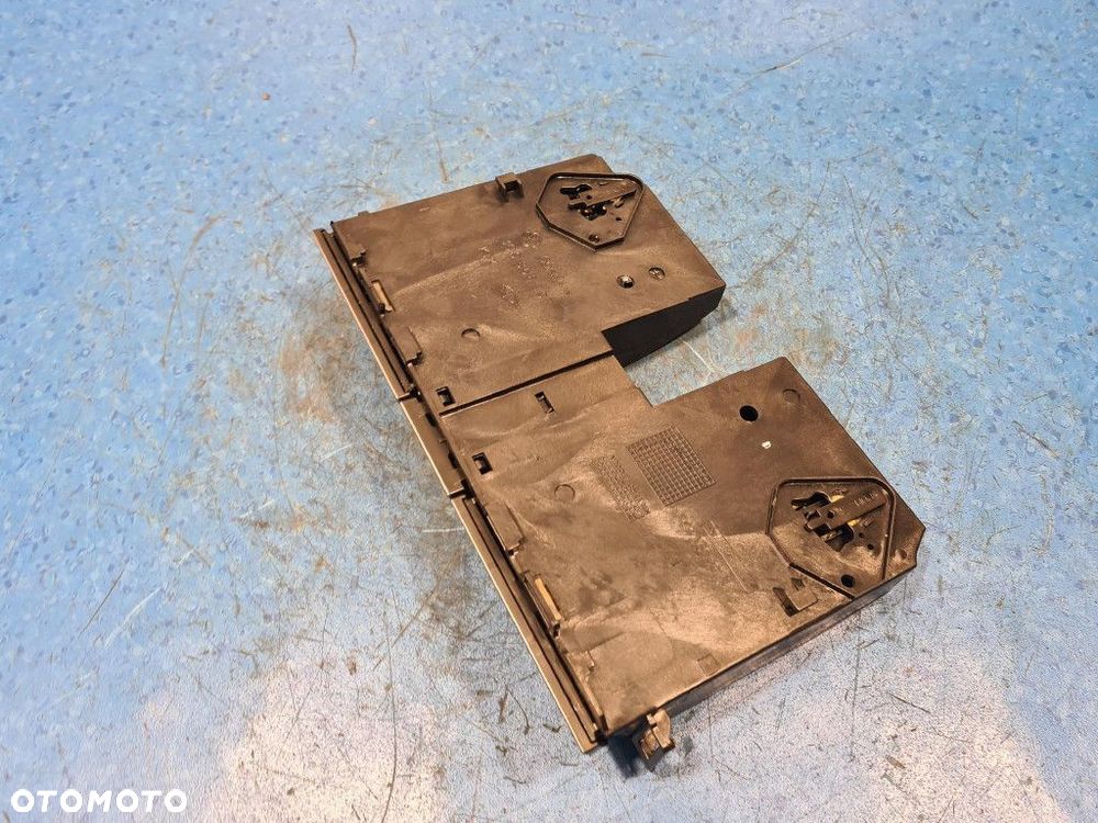 VOLKSWAGEN PASSAT B6 SCHOWEK - 7