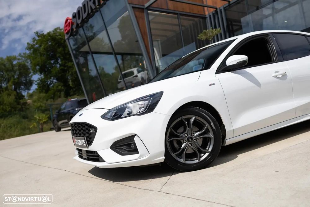 Ford Focus 1.0 EcoBoost S&S ST-LINE - 18