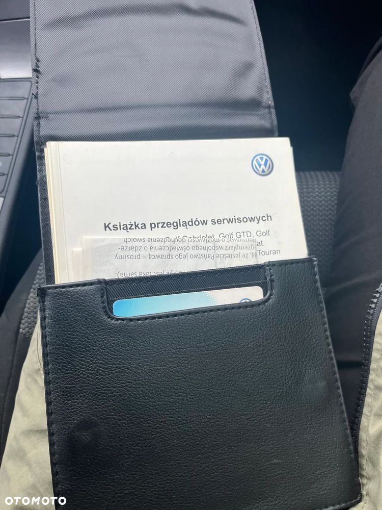 Volkswagen Passat - 8
