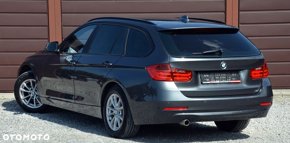 BMW Seria 3 318d DPF - 5