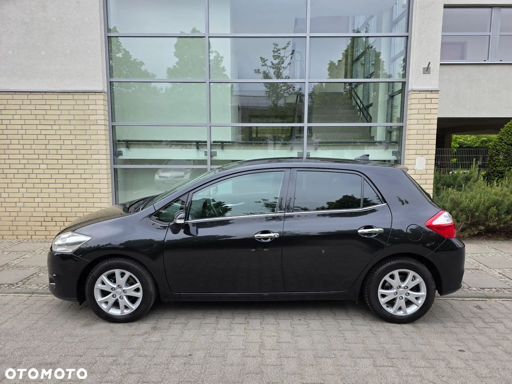 Toyota Auris 1.33 Dual-VVT-i Design Edition - 4