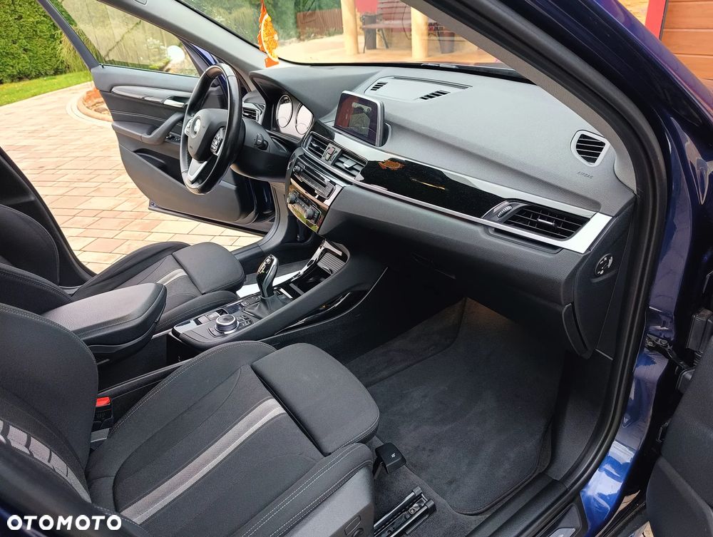 BMW X1 xDrive18d Sport Line - 36