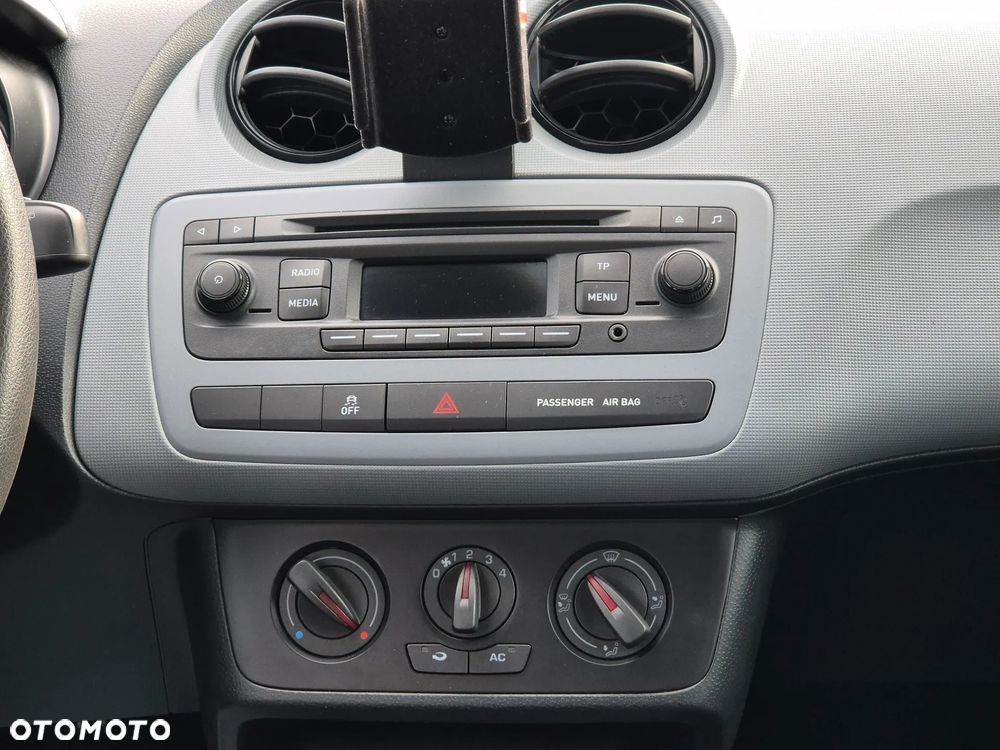 Seat Ibiza 1.4 16V Comfort Edition - 24