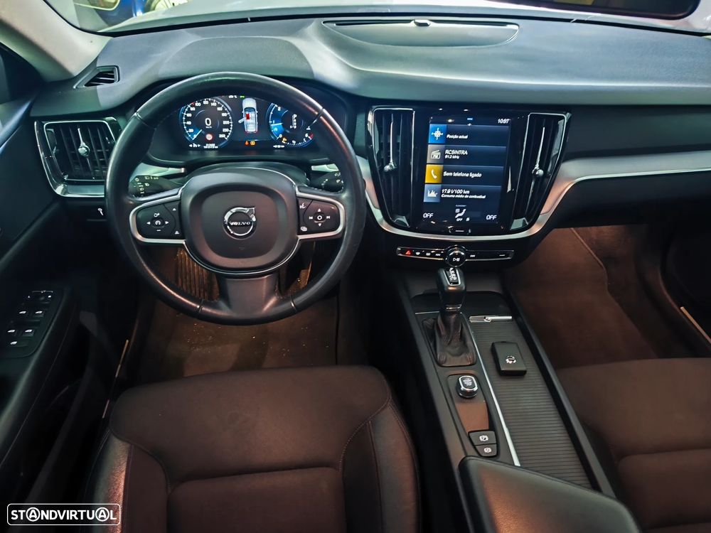 Volvo V60 2.0 D3 Momentum Geartronic - 10
