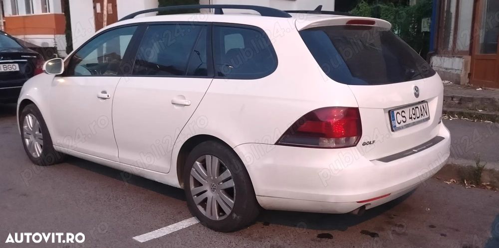 Volkswagen Golf 1.6 TDI DPF Comfortline - 3