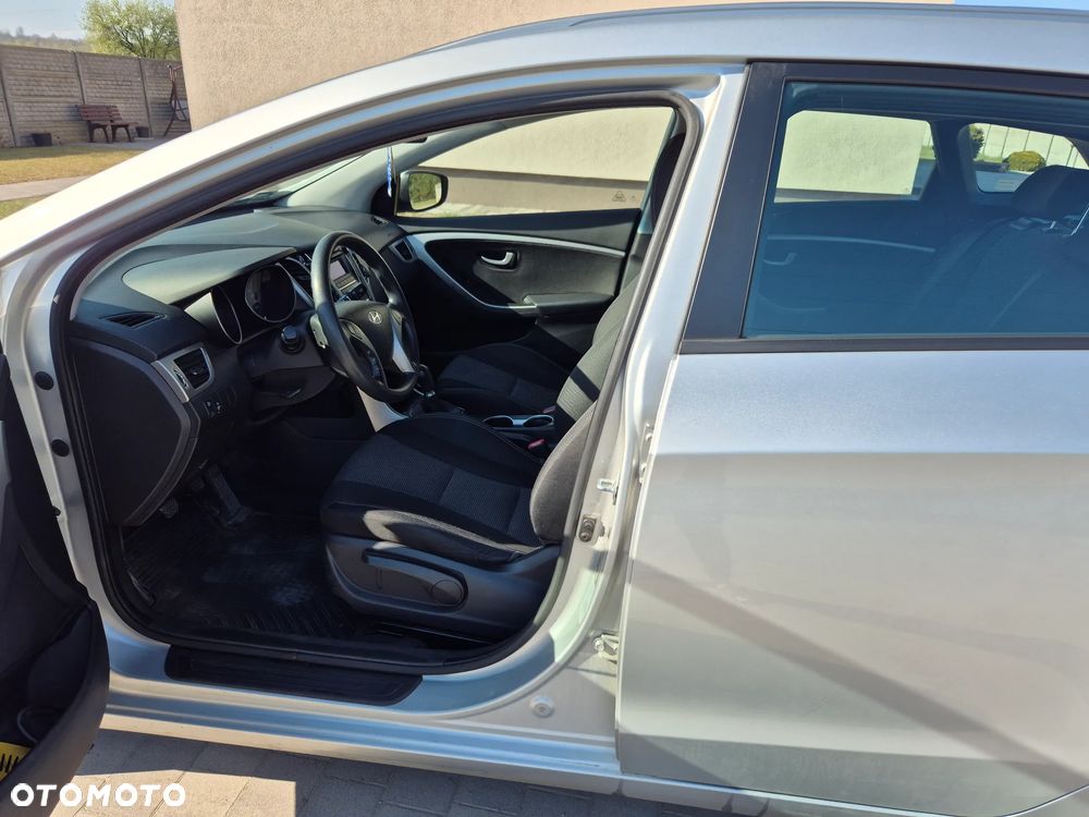 Hyundai i30 1.4 CRDi Comfort - 9