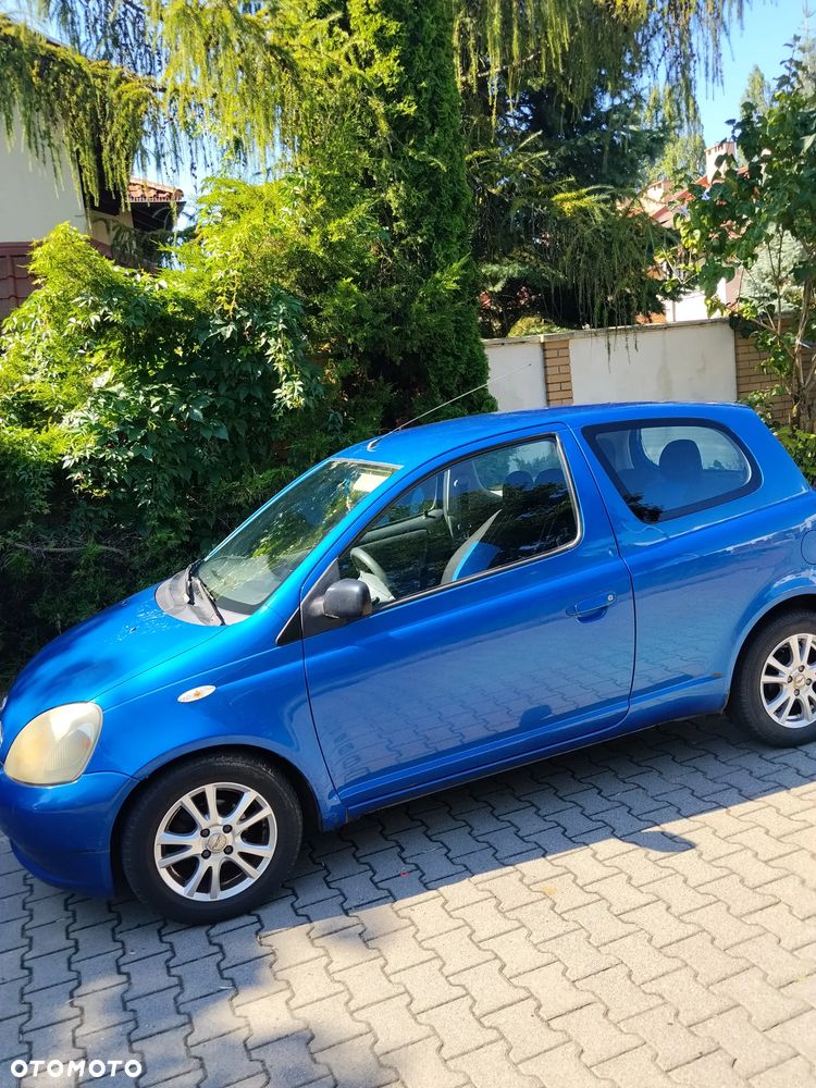 Toyota Yaris 1.4 D-4D Active - 17