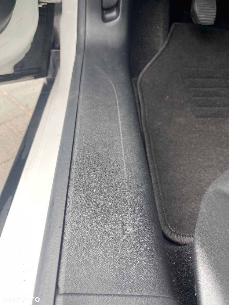 Peugeot 2008 1.2 VTi Allure - 19