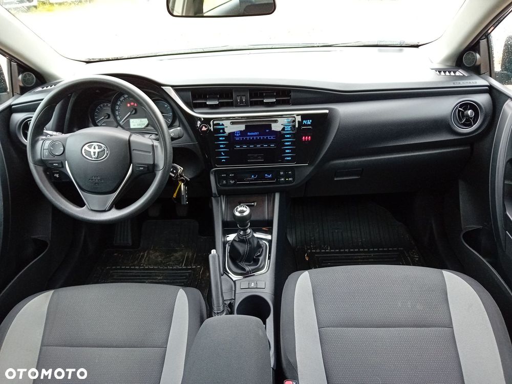 Toyota Auris 1.33 VVT-i Active - 10