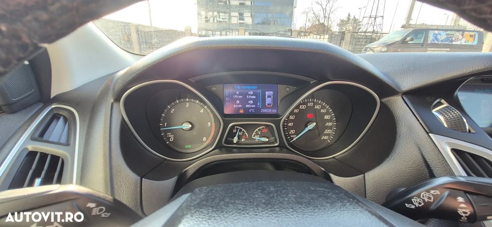 Ford Focus 1.6 TDCi ECOnetic 88g Start-Stopp-Sy Titanium - 19