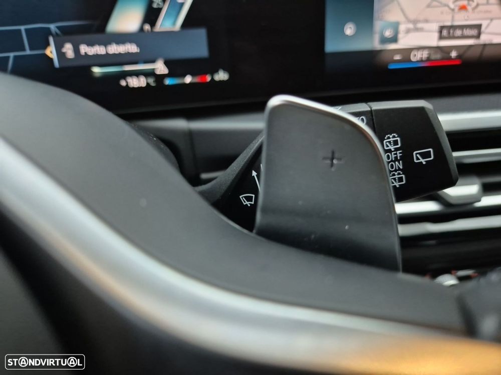 BMW 320 d Pack Desportivo M Auto - 28