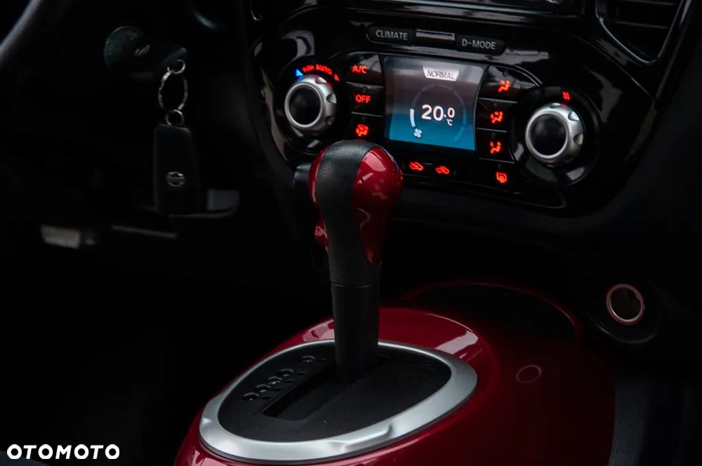 Nissan Juke 1.6 Tekna CVT - 31