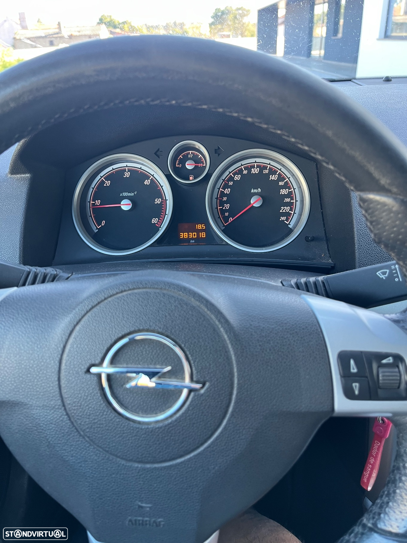 Opel Astra GTC 1.7 CDTi - 6