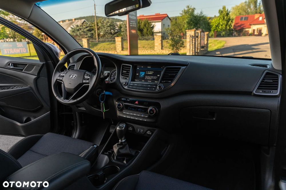 Hyundai Tucson blue 1.7 CRDi 2WD Style - 26
