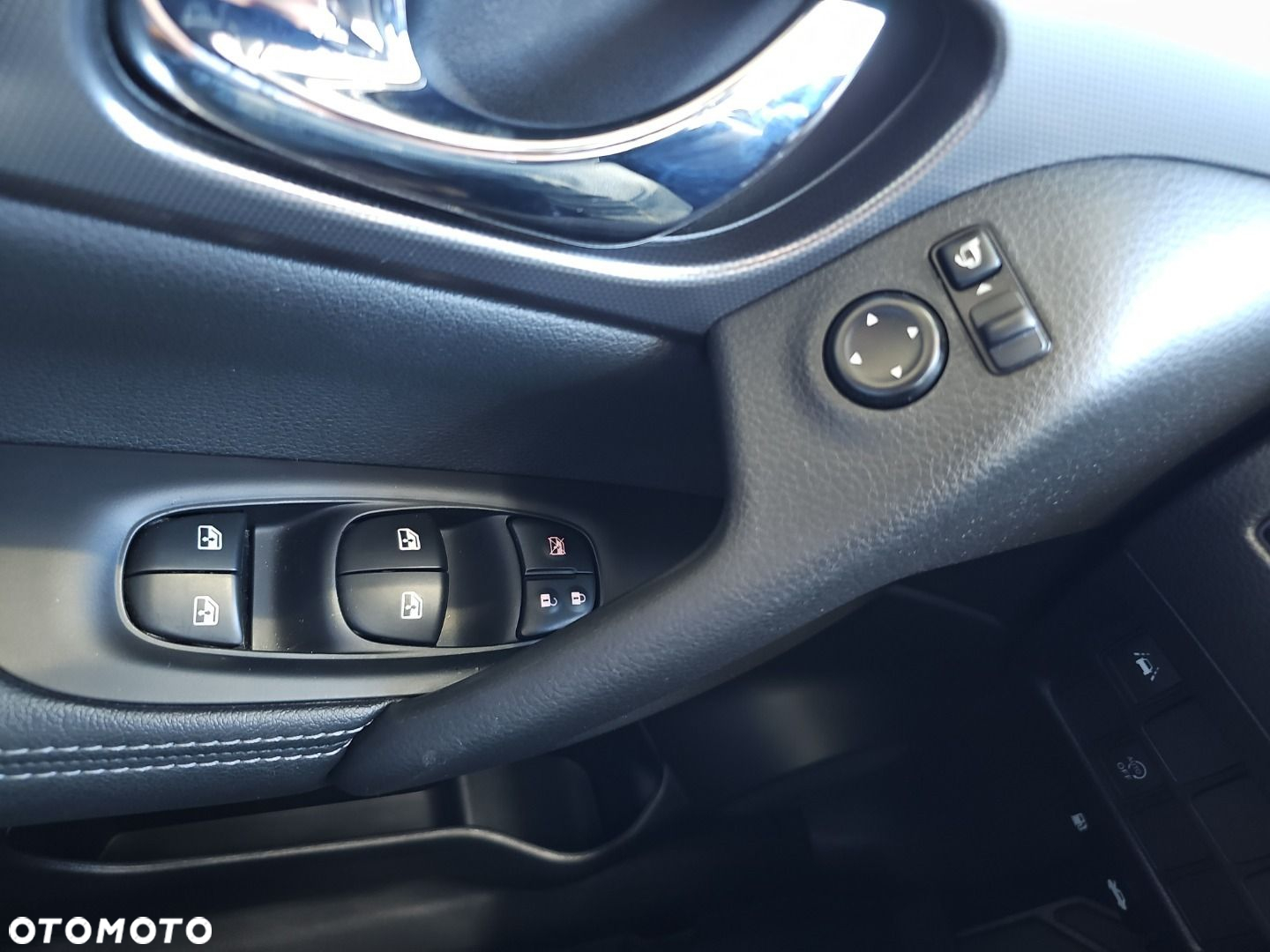 Nissan Qashqai 1.3 DIG-T N-Connecta - 17