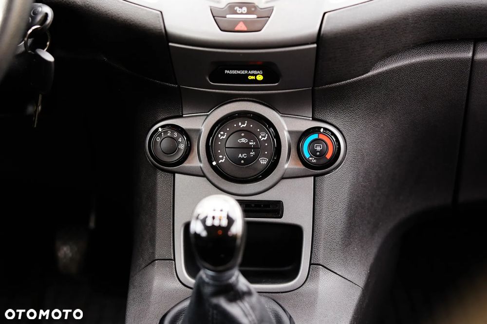 Ford Fiesta 1.25 Ambiente - 21