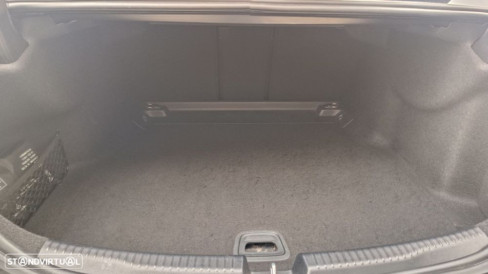 Mercedes-Benz C 300 d AMG Line - 23