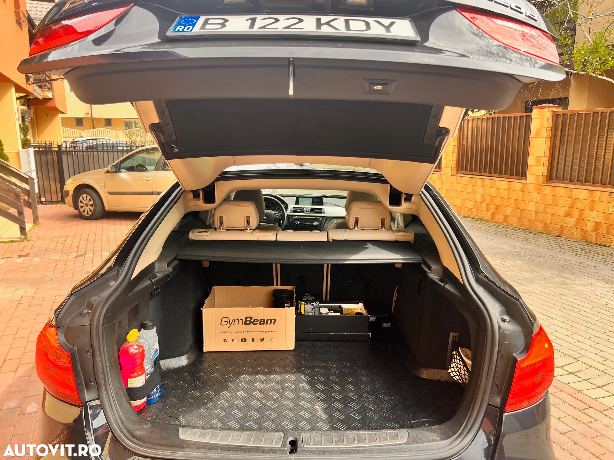 BMW Seria 3 320d GT Aut. - 12