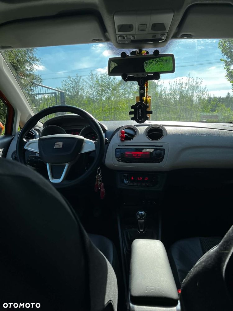 Seat Ibiza SC 1.6 16V Sport - 24