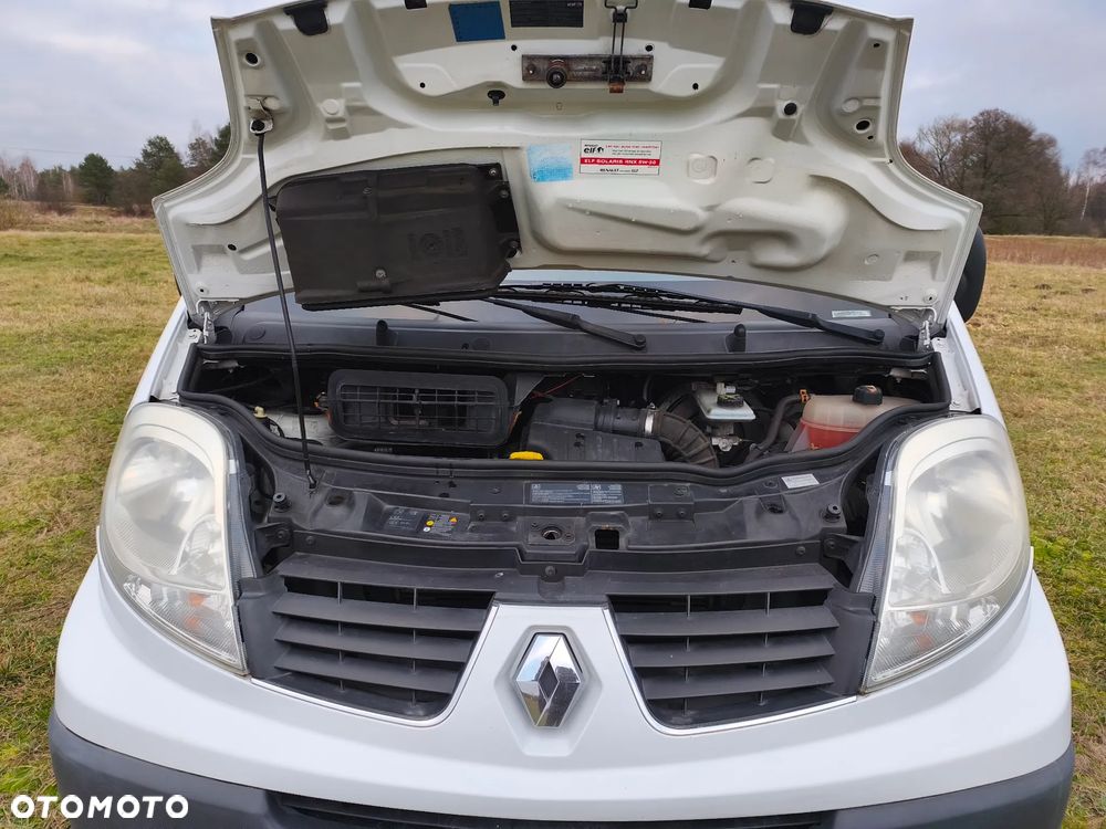 Renault TRAFIC - 16