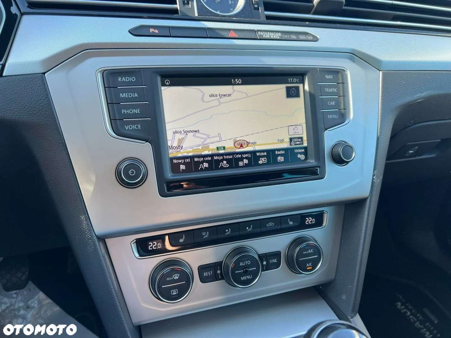 Volkswagen Passat - 16