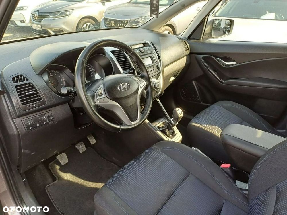 Hyundai ix20 1.4 blue Style - 14