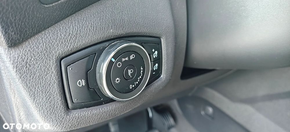 Ford Transit Connect - 21
