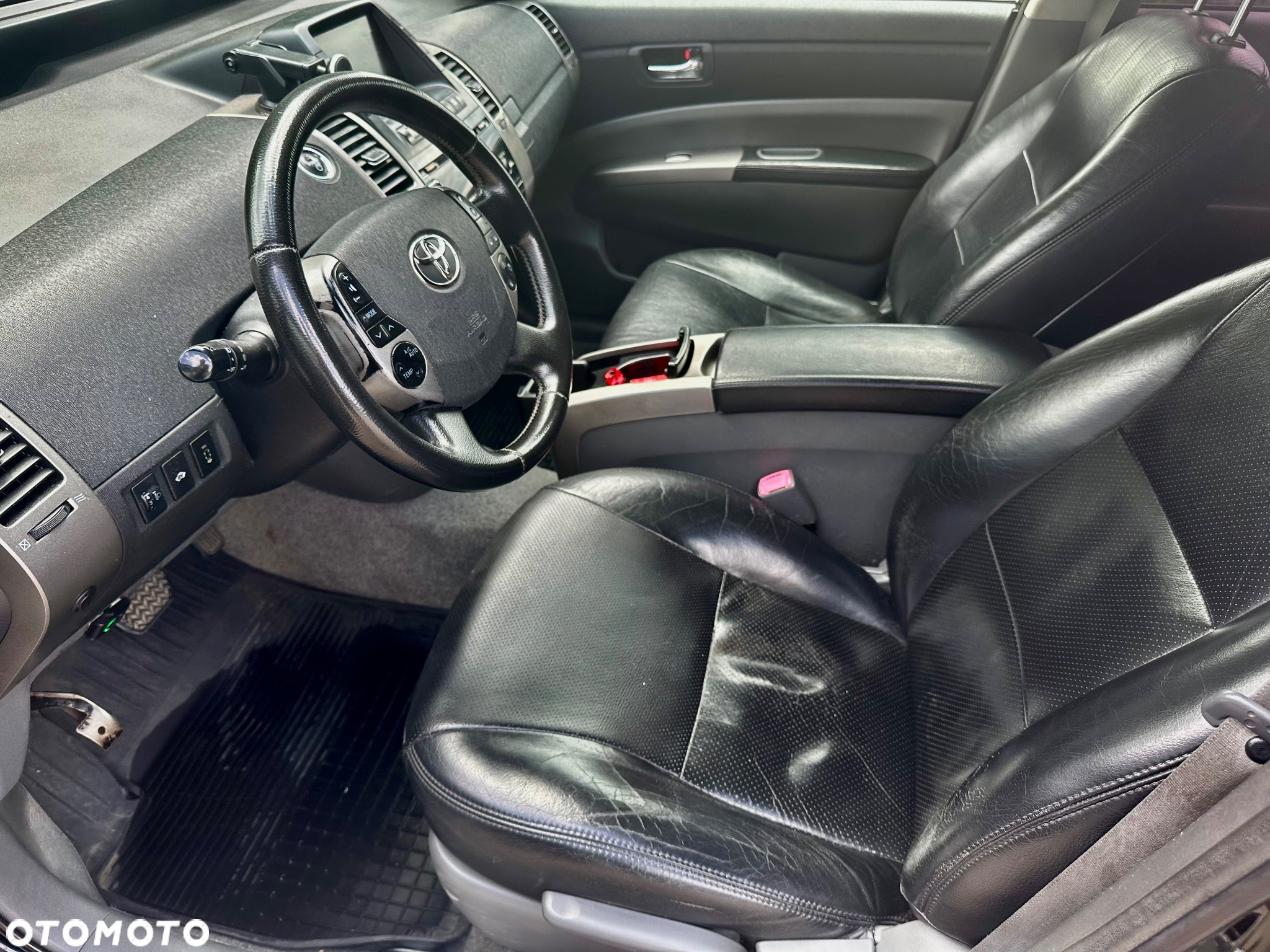 Toyota Prius 1.5 VVT-i Prestige - 11