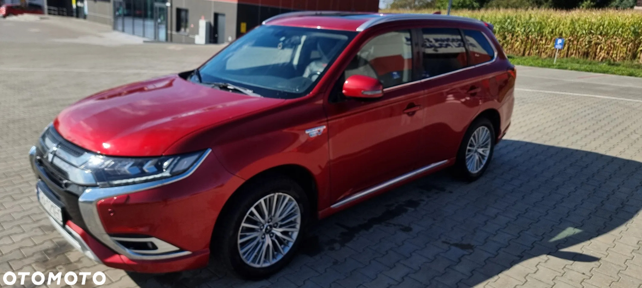 Mitsubishi Outlander - 3