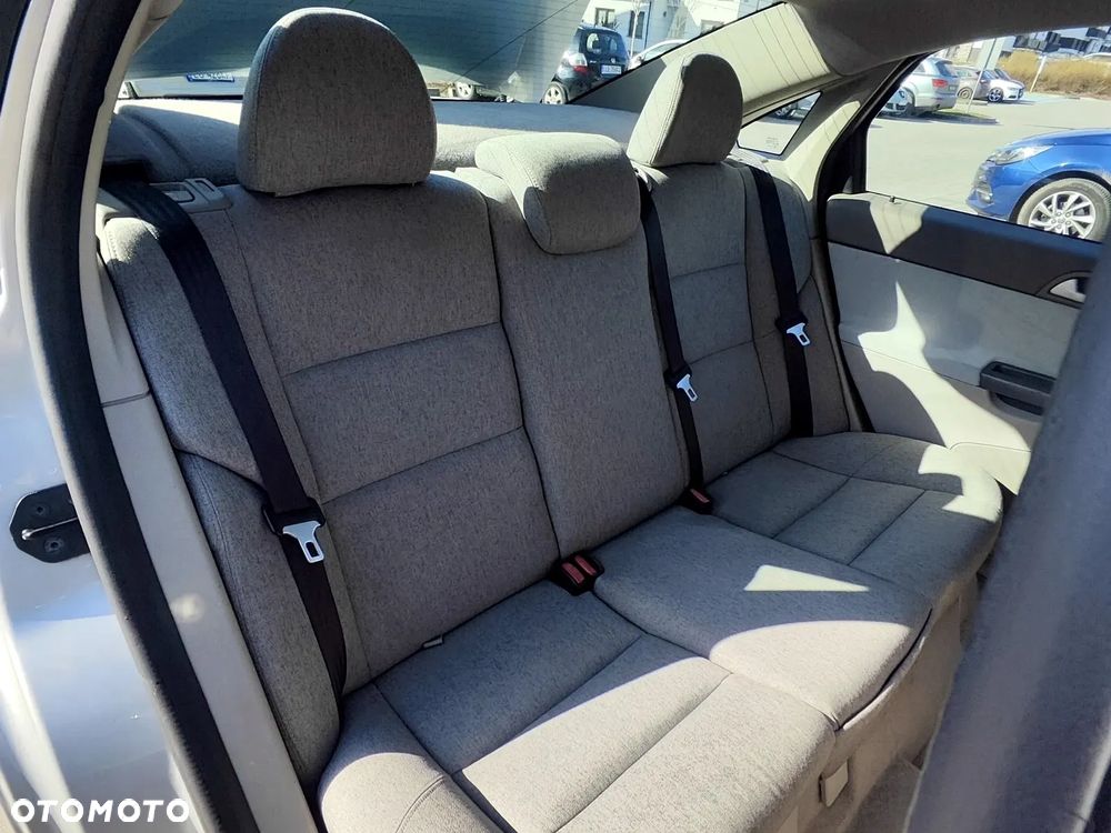 Volvo S40 1.8 - 9