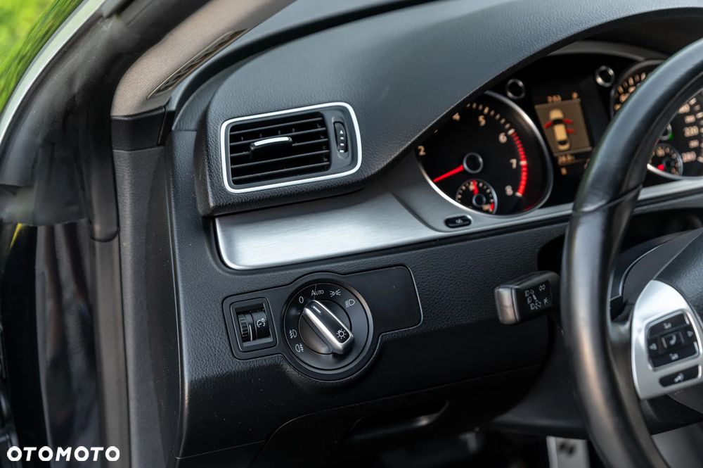 Volkswagen Passat CC 2.0 TSI DSG Exclusive - 32