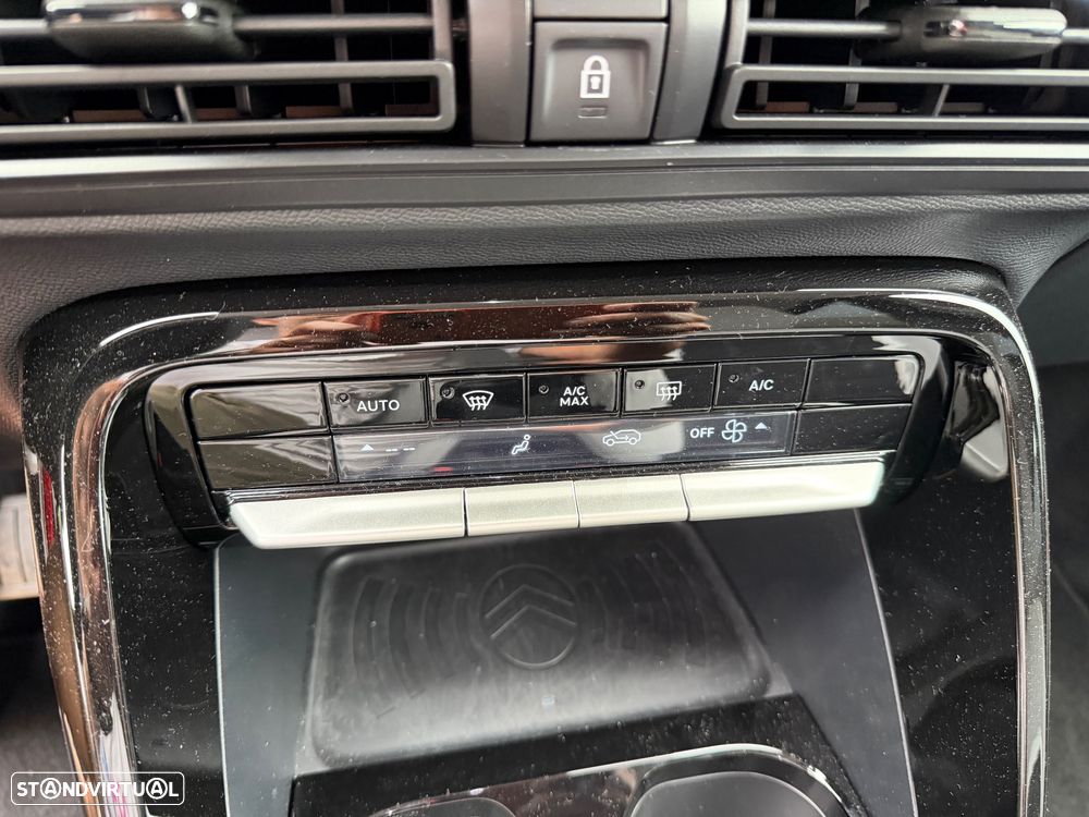 Citroën e-C3 44 kWh Autonomia Conforto Max - 16