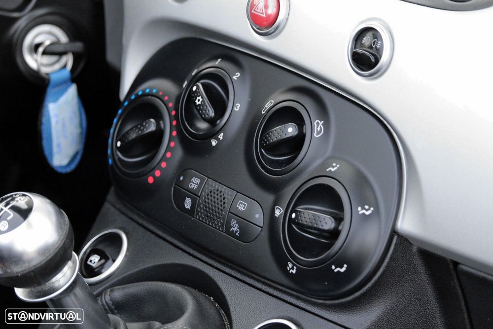 Fiat 500C 1.0 Hybrid Connect - 12