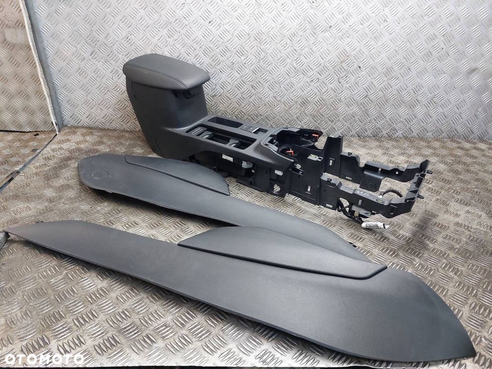 TUNEL ŚRODKOWY PODŁOKIETNIK FORD FOCUS MK4 EU EUROPA JX7B-A044E06 - 1