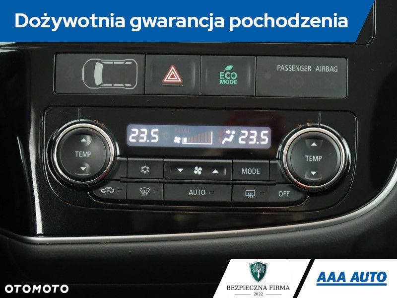 Mitsubishi Outlander - 11