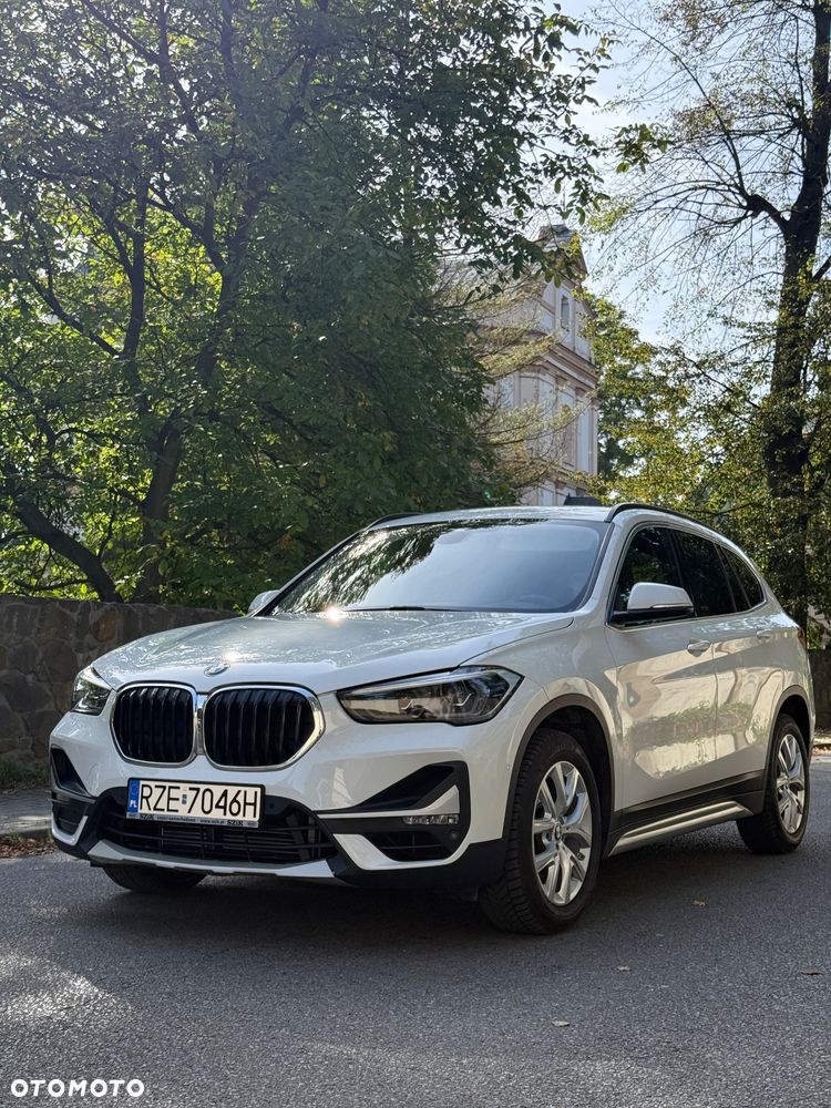 BMW X1 sDrive18i xLine - 3