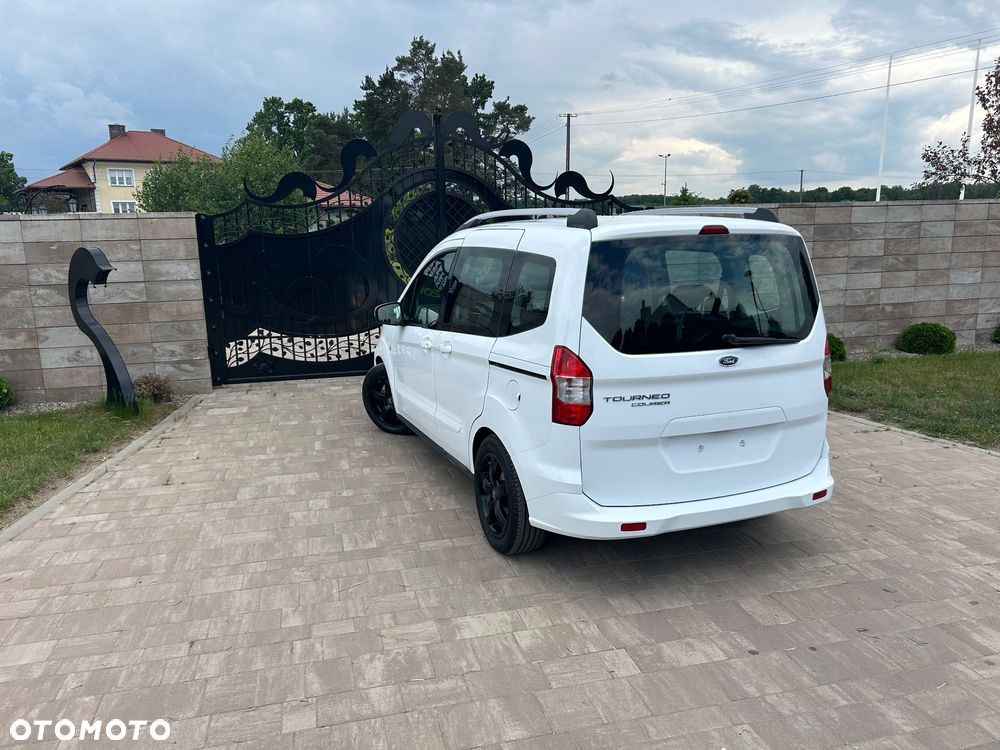 Ford Tourneo Courier 1.5 TDCi Titanium - 6