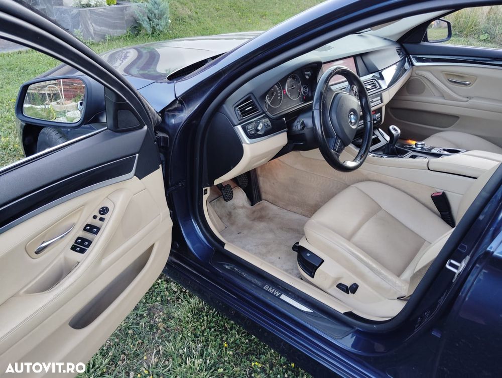 BMW Seria 5 525d - 15