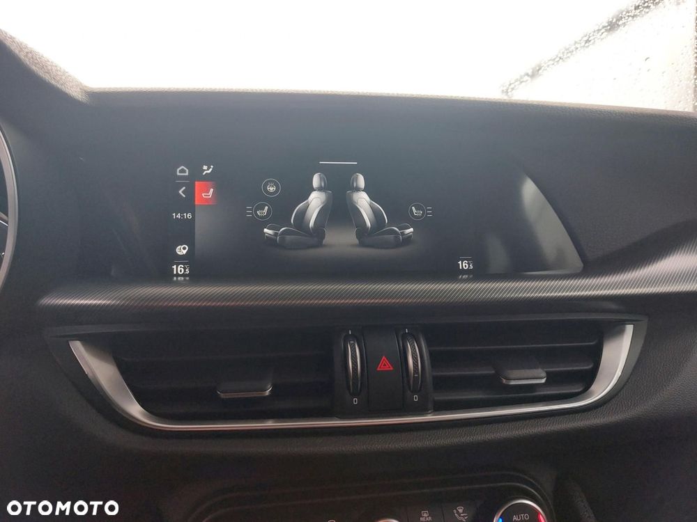 Alfa Romeo Stelvio 2.0 Turbo Veloce Q4 - 26