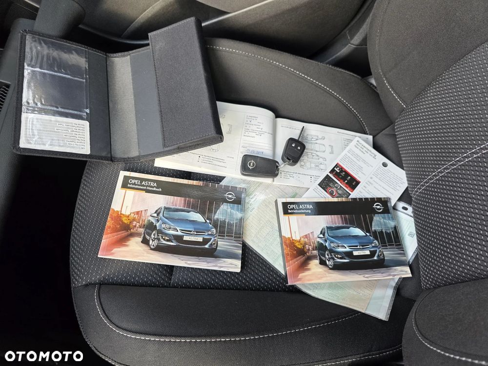 Opel Astra 1.6 Exklusiv - 13