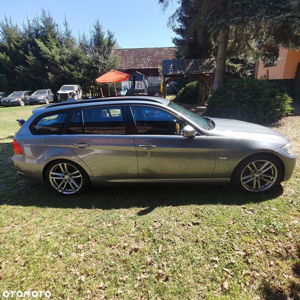 BMW Seria 3 318d - 2