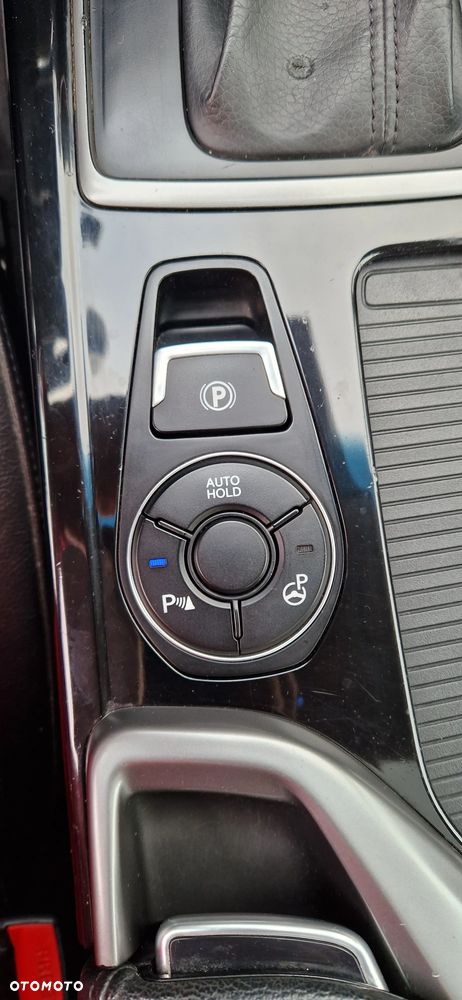 Hyundai i40 Kombi 1.7 CRDi DCT Premium - 27