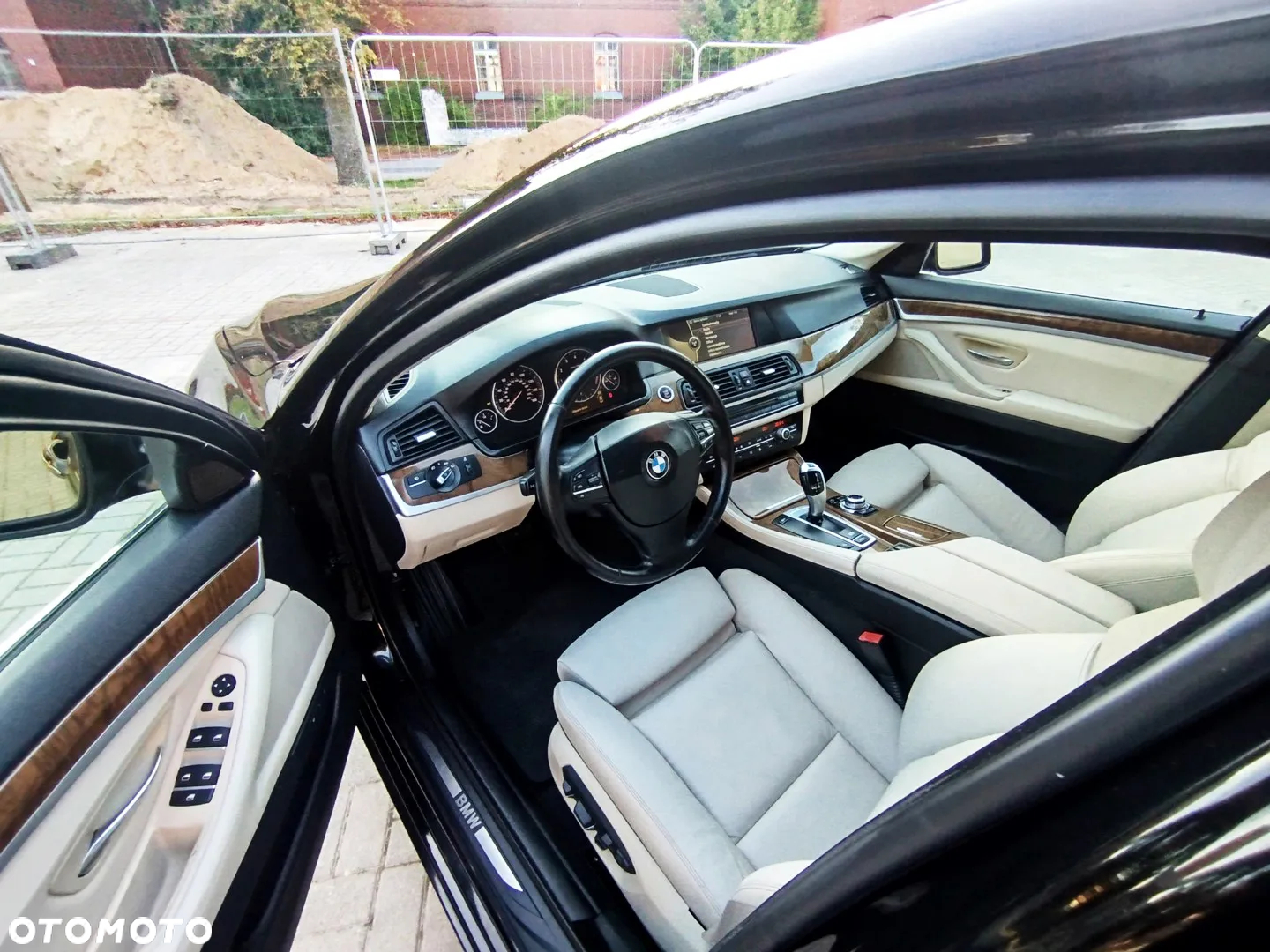 BMW Seria 5 528i Sport-Aut - 5