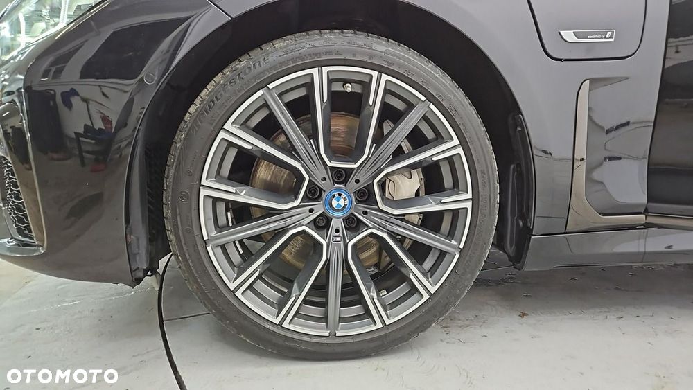 BMW Seria 7 - 30