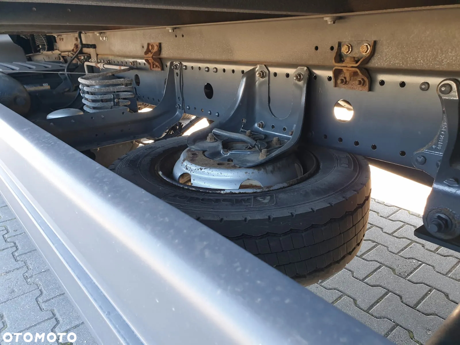 Mercedes-Benz ATEGO 816 EURO 5 KONTENER+WINDA 1000 kg - 9