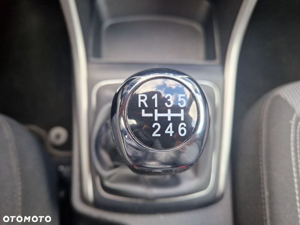 Hyundai i30 1.6 Comfort - 14