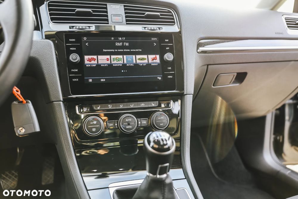 Volkswagen Golf 1.4 TSI BMT Highline - 25