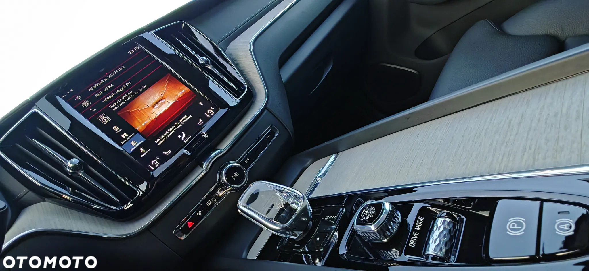 Volvo XC 60 T8 AWD Plug-In Hybrid Inscription - 36