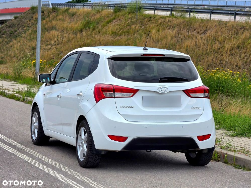 Hyundai ix20 1.6 BlueDrive Comfort - 11