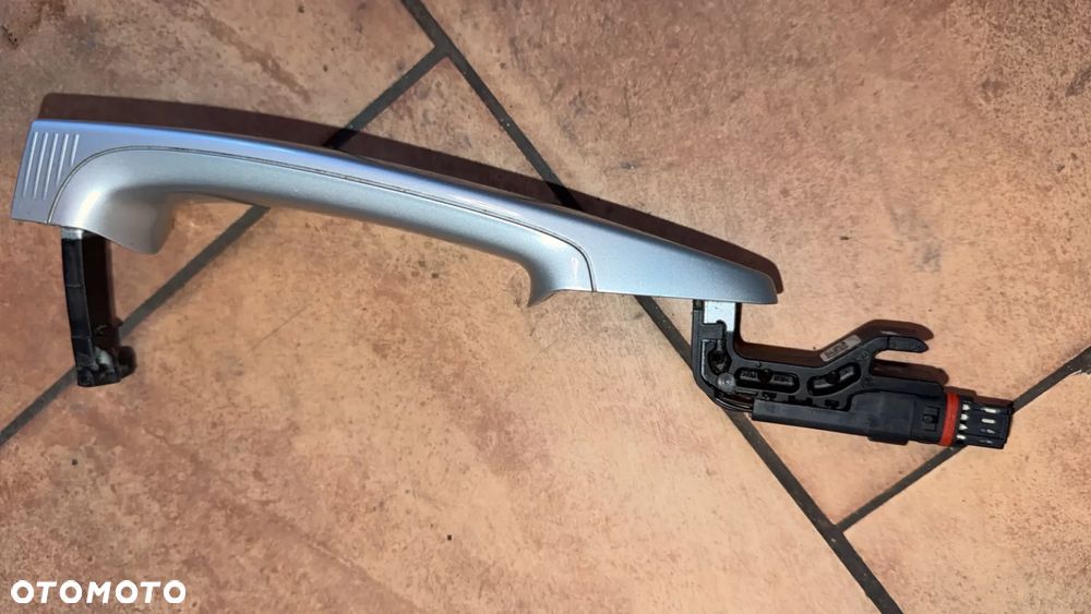 KLAMKA DRZWI LEWY PRZÓD BMW F30 F31 F32 7329357 - 1
